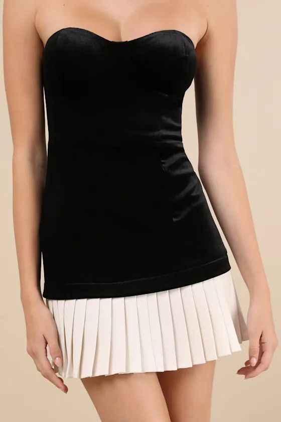 Elevated Invite Black Velvet Strapless Mini Dress sold by Lulus product image thumbnail 4