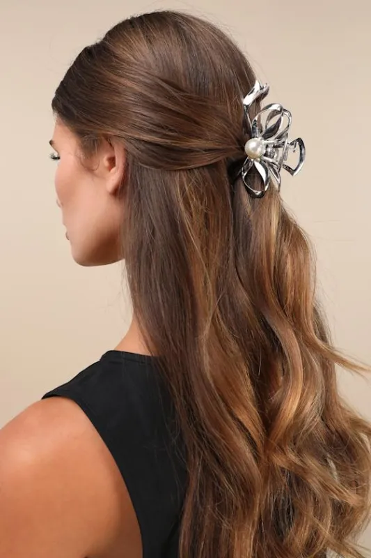 Posh Brilliance Silver Pearl Bow Claw Hair Clip sold by Lulus