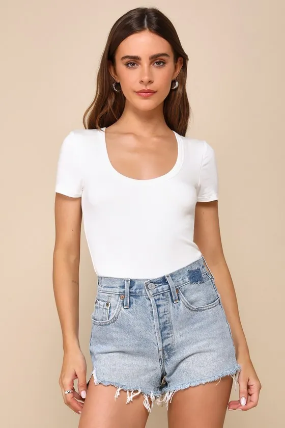 501 Original Light Wash Distressed High-Rise Denim Shorts sold by Lulus product image thumbnail 3