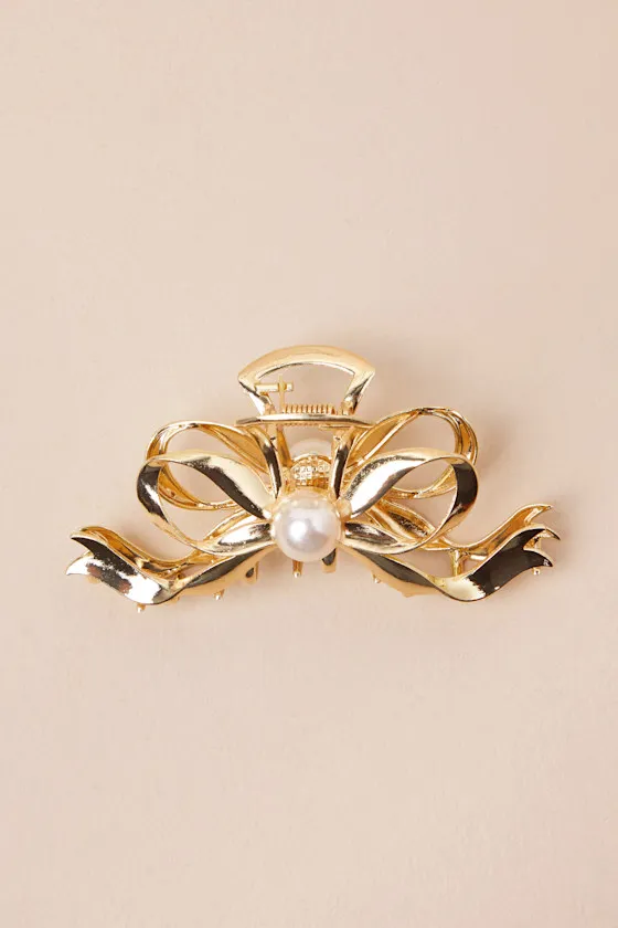 Posh Brilliance Gold Pearl Bow Claw Hair Clip sold by Lulus product image thumbnail 4