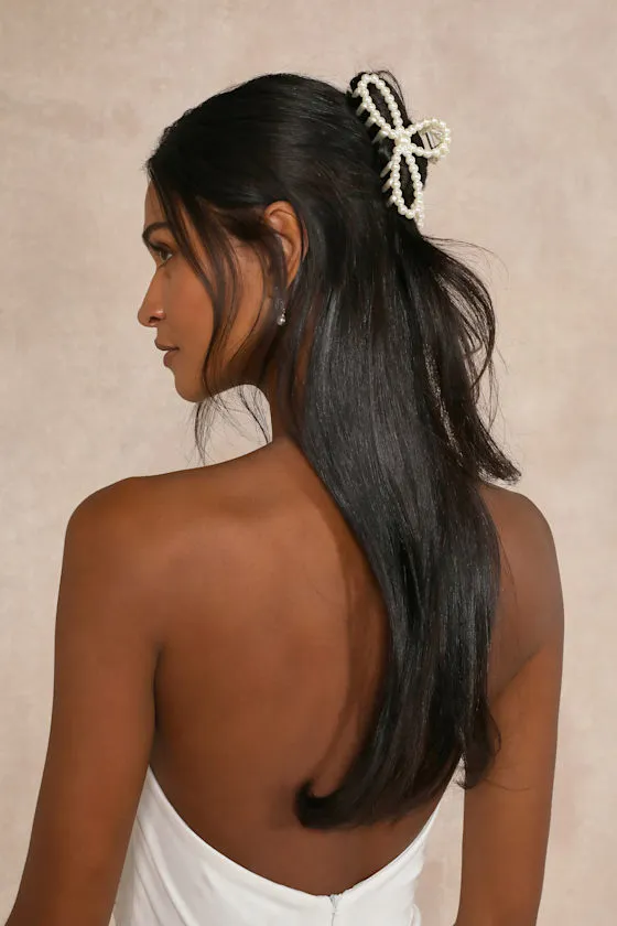 Premium Sweetness Ivory Pearl Bow Claw Hair Clip sold by Lulus product image thumbnail 3