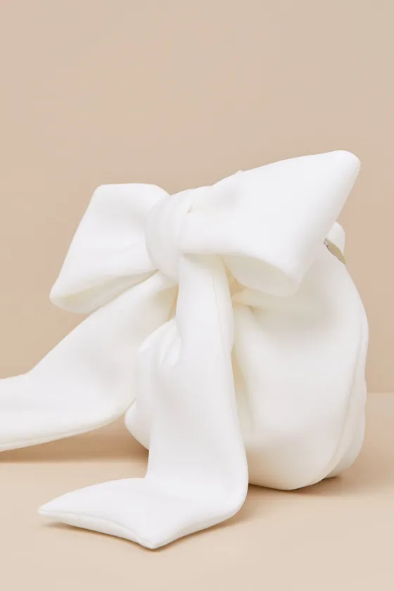 Bowie Ivory Bow Handbag sold by Lulus product image thumbnail 2