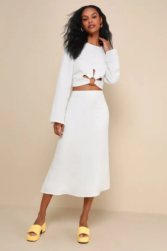 Effortless Vacay White Linen Long Sleeve Cropped O-Ring Top sold by Lulus product image thumbnail 3