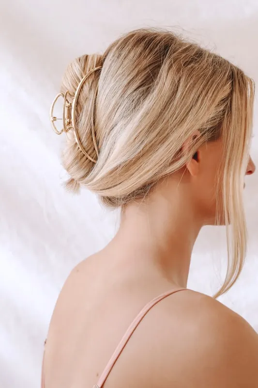 Open To New Ideas Gold Metal Claw Hair Clip sold by Lulus