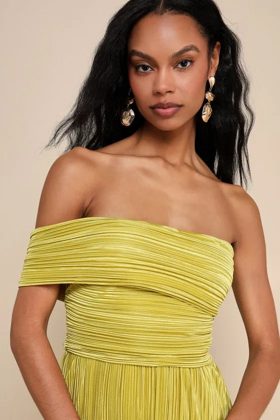 Poised Performance Chartreuse Plisse One-Shoulder Maxi Dress sold by Lulus product image thumbnail 3