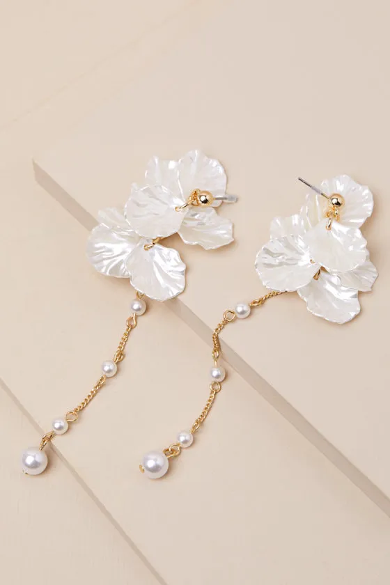 Cordella Gold Pearl Duster Earrings sold by Lulus product image thumbnail 4
