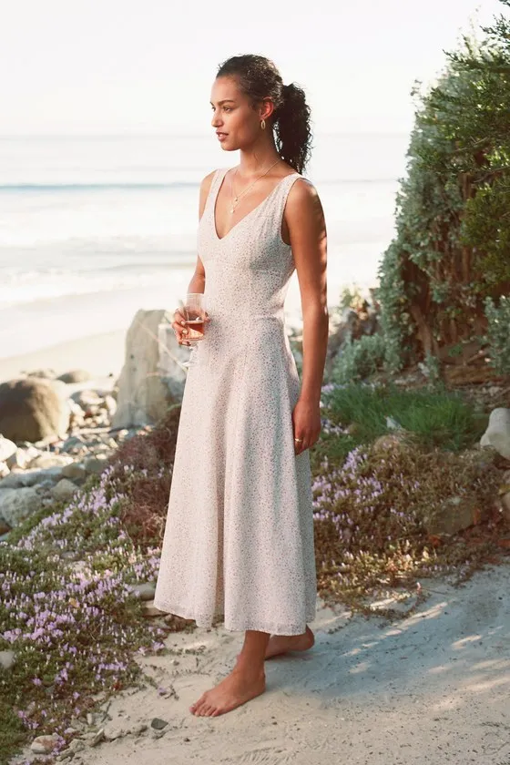 Your Only Darling Ivory Floral Print Sleeveless Midi Dress sold by Lulus product image thumbnail 3