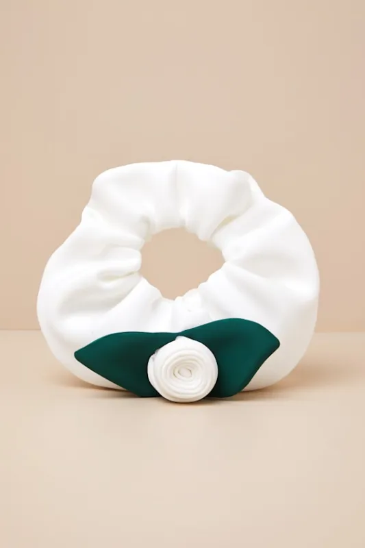 Fondant Ivory Scrunched Rosette Bag sold by Lulus