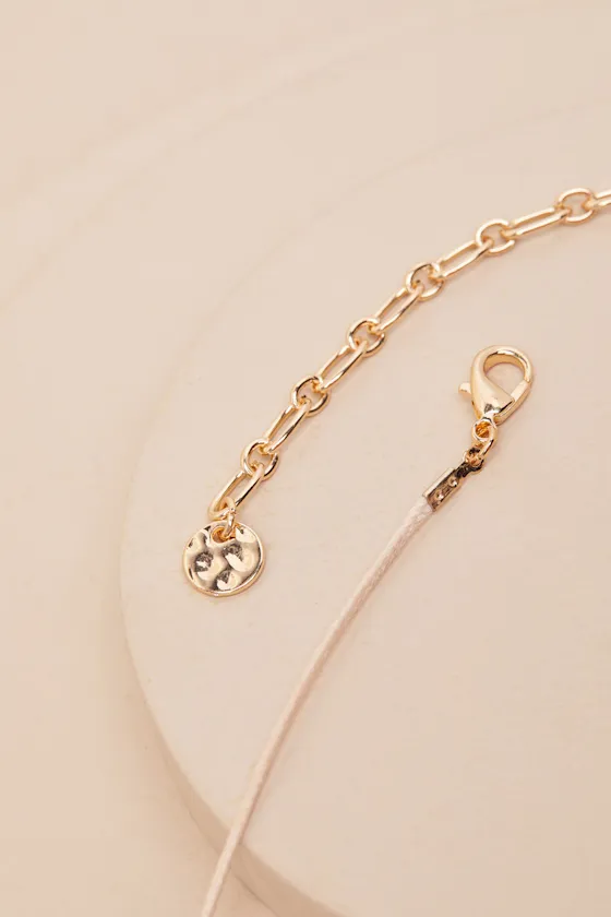 Chelton White Pearl Circle Pendant Necklace sold by Lulus product image thumbnail 3