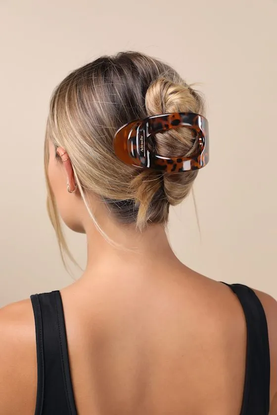 Flat Brown Tortoiseshell Cloud Clip sold by Lulus product image thumbnail 3