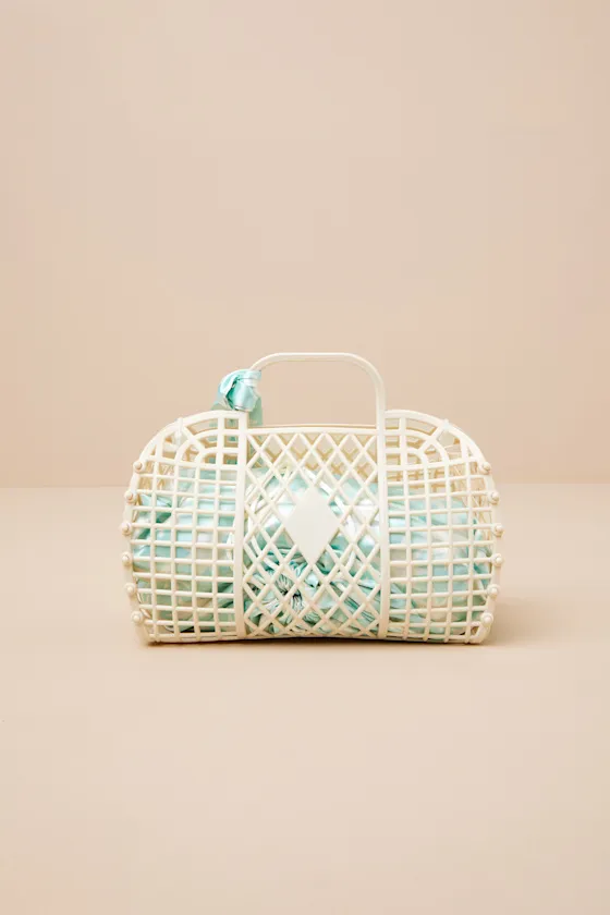 Super Sea Glass Spa Set sold by Lulus product image thumbnail 4