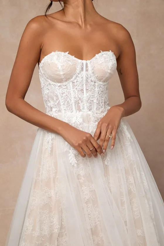 Colette White and Beige Lace Bustier Maxi Dress sold by Lulus product image thumbnail 2