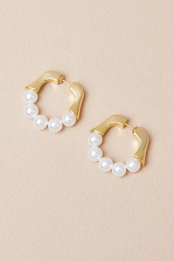 Sorren 14KT Gold Pearl Huggie Hoop Earrings sold by Lulus product image thumbnail 3