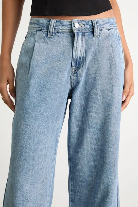 Malea Light Wash Denim Low-Rise Wide-Leg Jeans sold by Lulus product image thumbnail 4