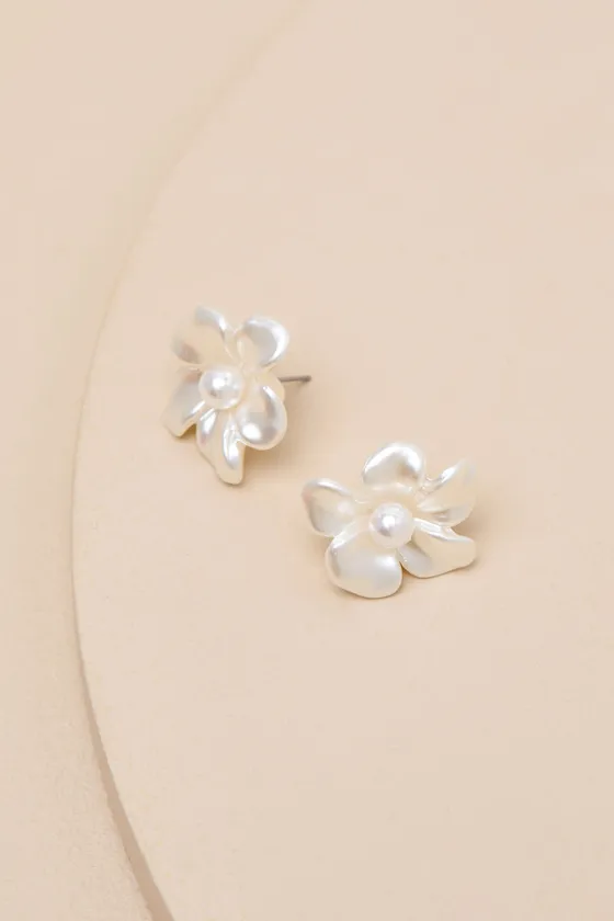 Sasha White Flower Stud Earrings sold by Lulus product image thumbnail 3