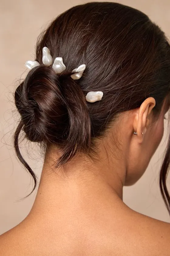 Radah Gold Pearl Five-Piece Hairpin Set sold by Lulus product image thumbnail 3