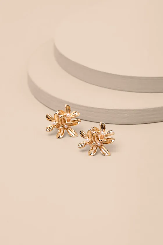 Kimmy Gold Flower Pearl Stud Earrings sold by Lulus product image thumbnail 2