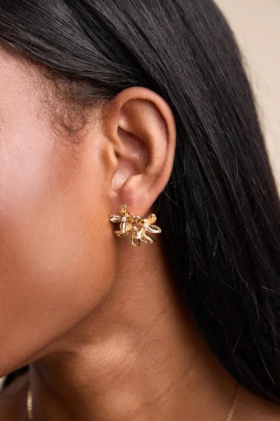 Kimmy Gold Flower Pearl Stud Earrings sold by Lulus product image thumbnail 3