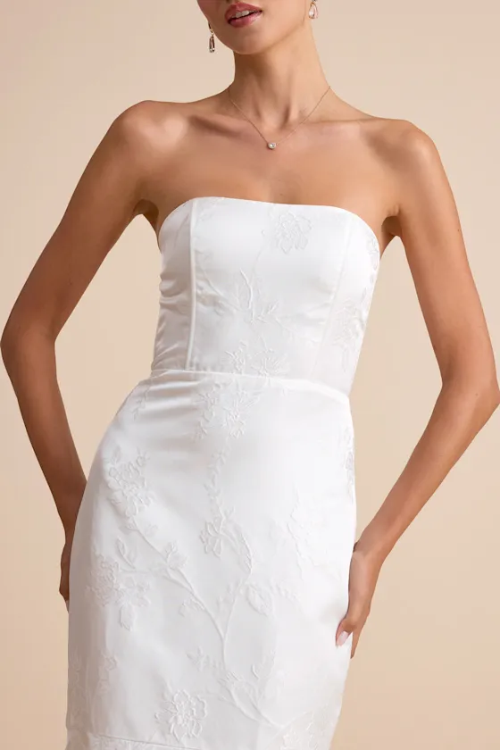 Cagney White Floral Jacquard Strapless Trumpet Maxi Dress sold by Lulus product image thumbnail 2