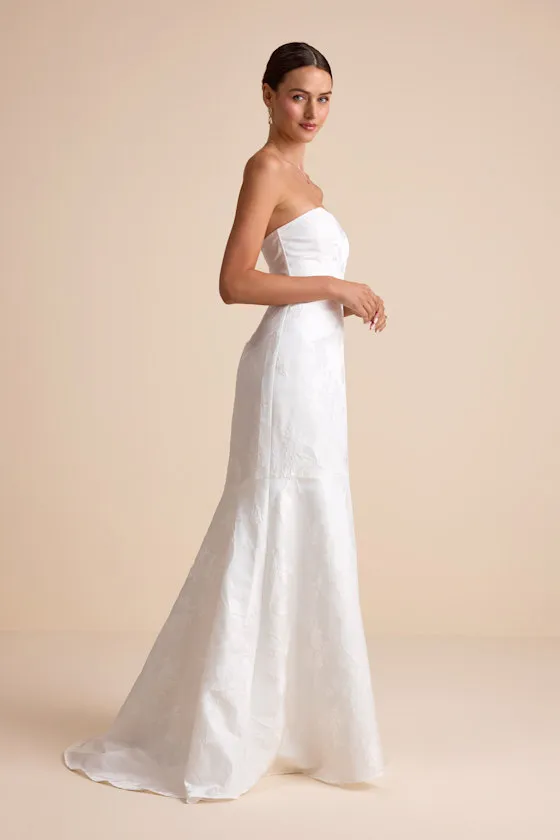 Cagney White Floral Jacquard Strapless Trumpet Maxi Dress sold by Lulus product image thumbnail 4