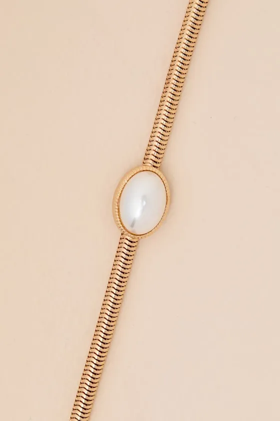 Deandra Gold Pearl Choker Statement Necklace sold by Lulus product image thumbnail 4