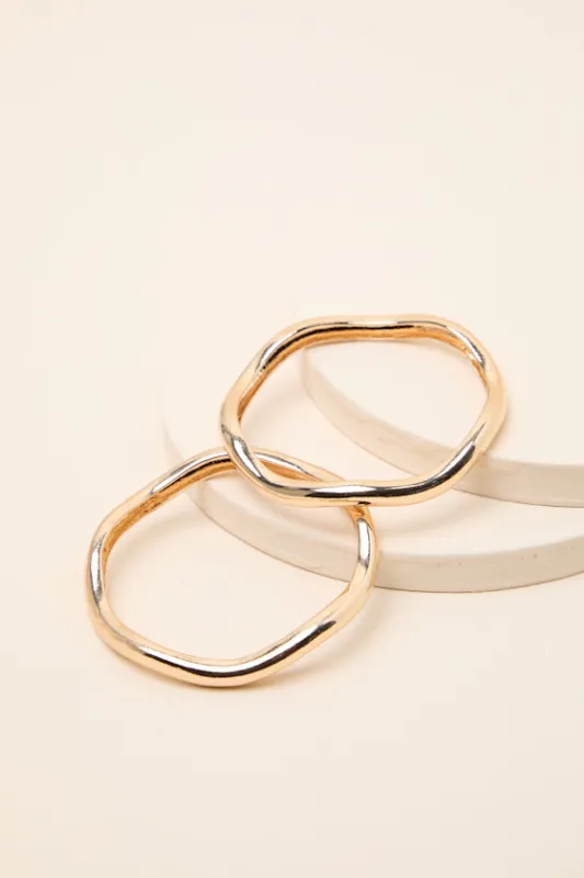 Marla 14KT Gold Wavy Two-Piece Bangle Bracelet Set made by Lulus