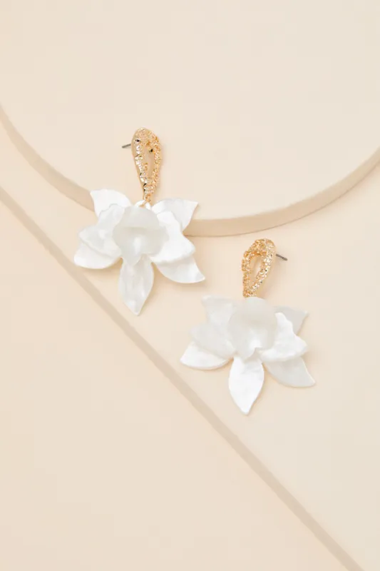 Permelia White Flower Statement Earrings made by Lulus