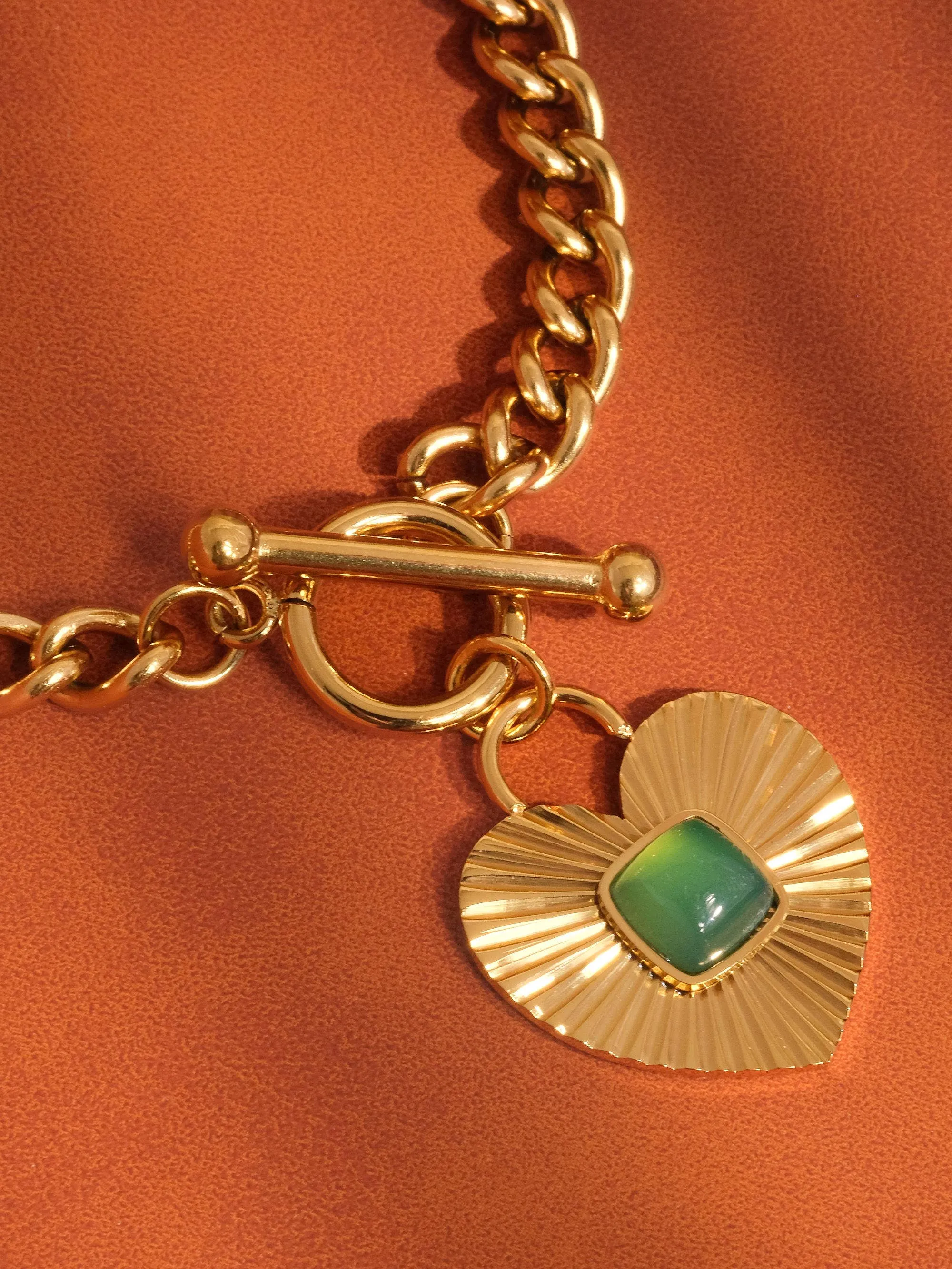Après Green Heart Chain Necklace sold by Ascot + Hart product image thumbnail 2
