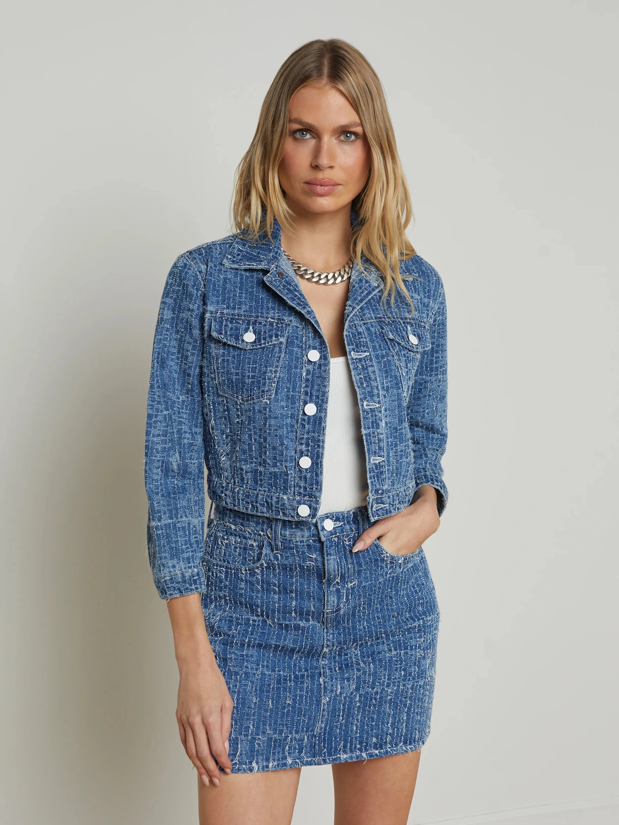 L'agence - Koda Cropped Denim Jacket - Everson sold by Jessie Boutique