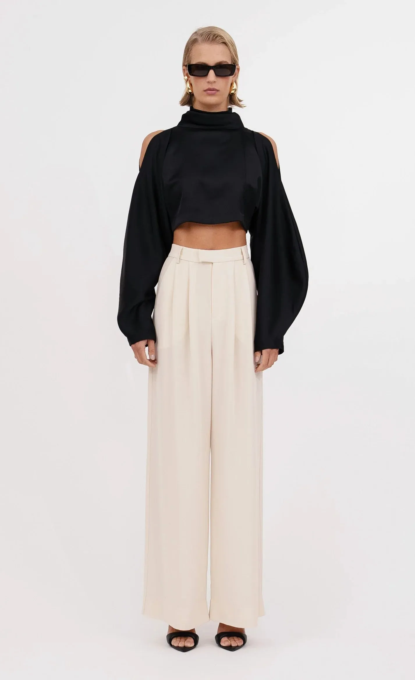 Nonchalant - Melanie Crop - Black sold by Jessie Boutique product image thumbnail 2