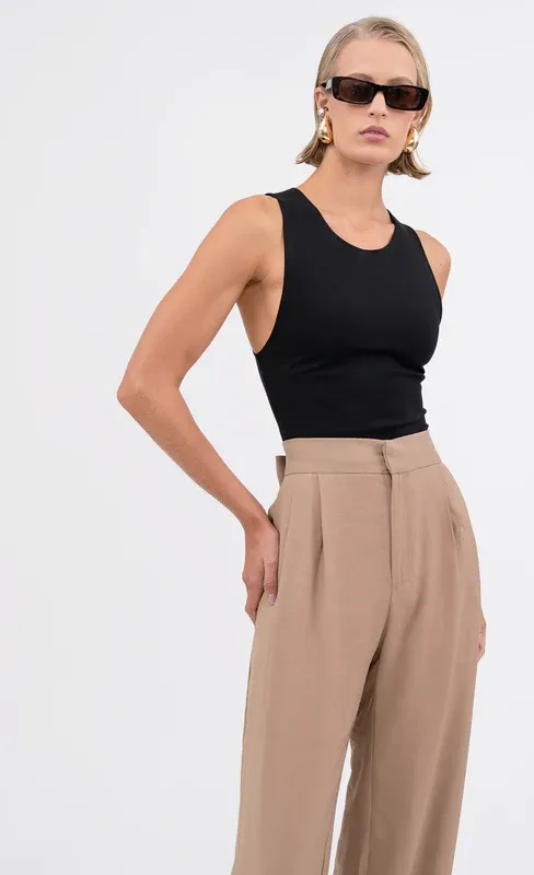 Nonchalant - Giana Crop - Black sold by Jessie Boutique