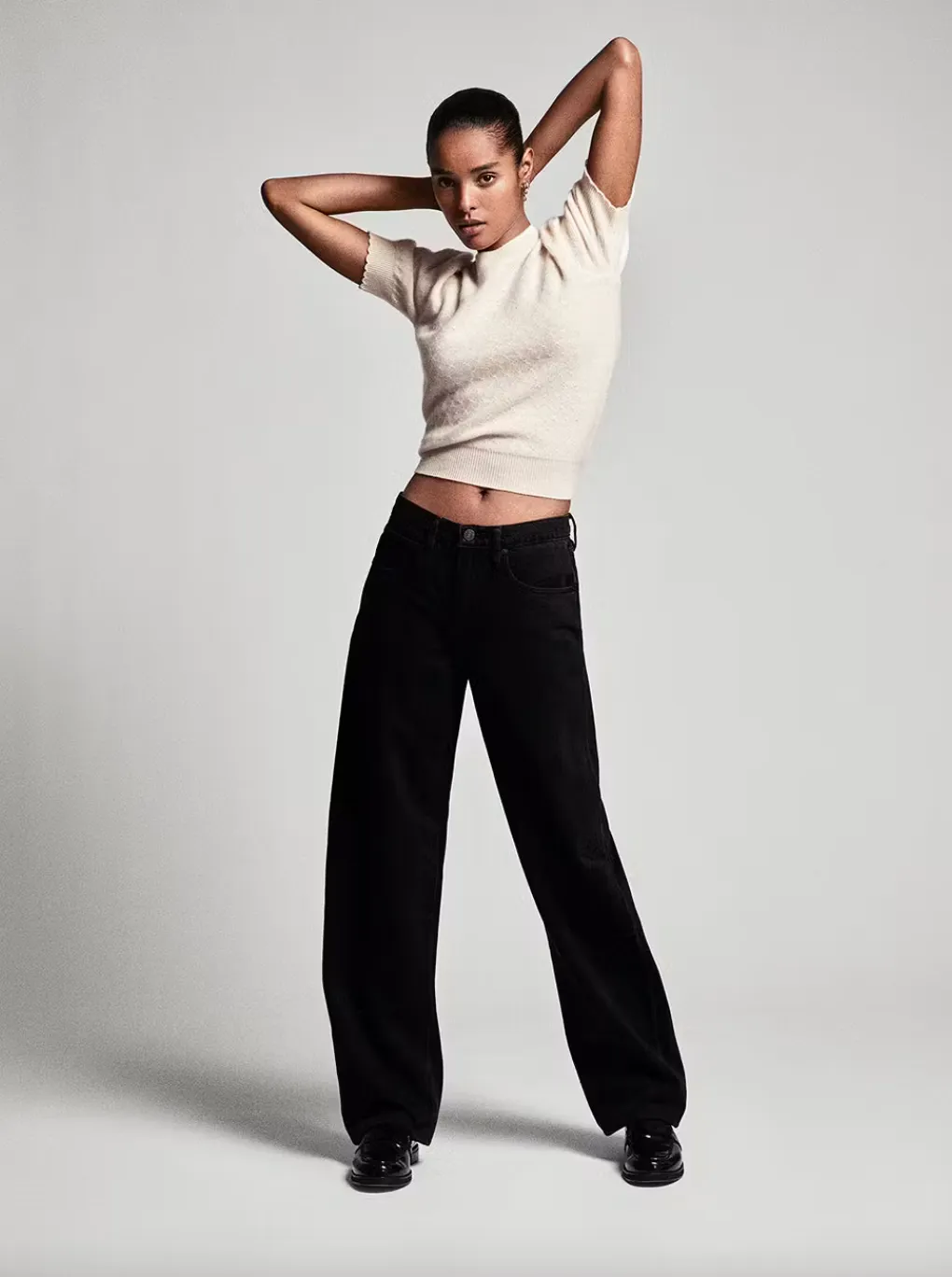 Frame - Low Slung Barrel - Black sold by Jessie Boutique