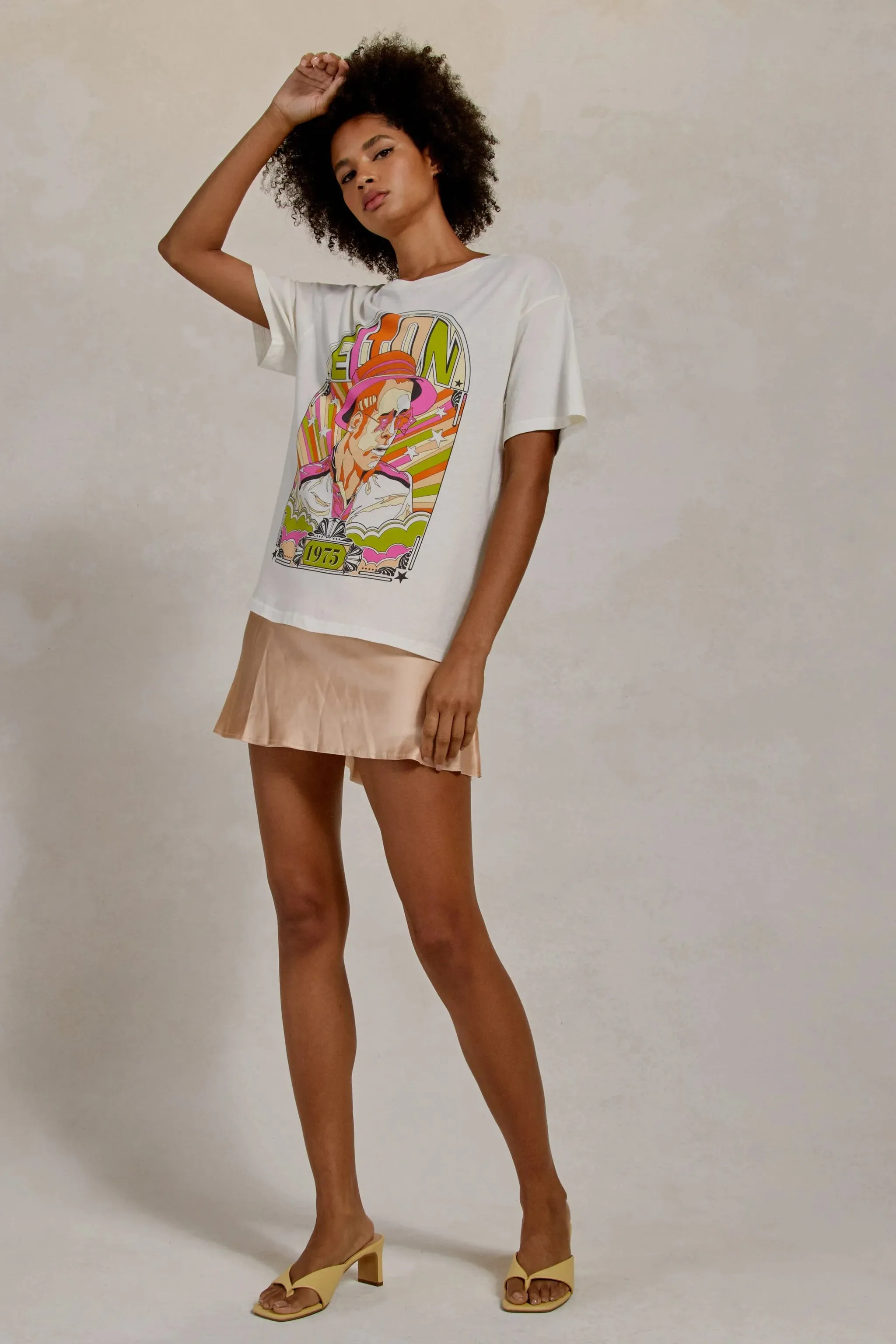 Daydreamer - Elton John 1975 Boyfriend Tee - Stone Vintage sold by Jessie Boutique product image thumbnail 4