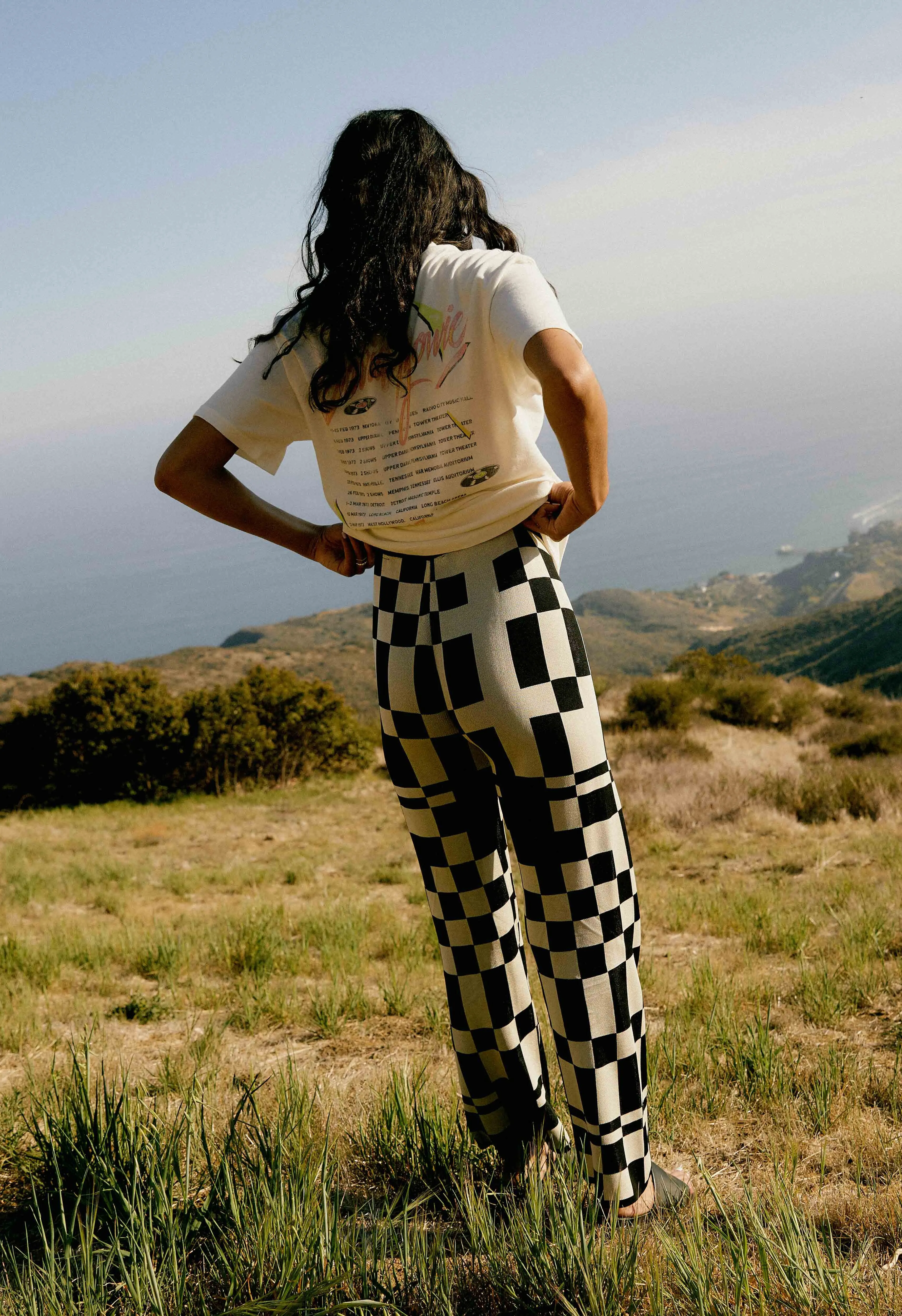 Daydreamer - David Bowie 1973 Weekend Tee - Vintage White sold by Jessie Boutique product image thumbnail 2