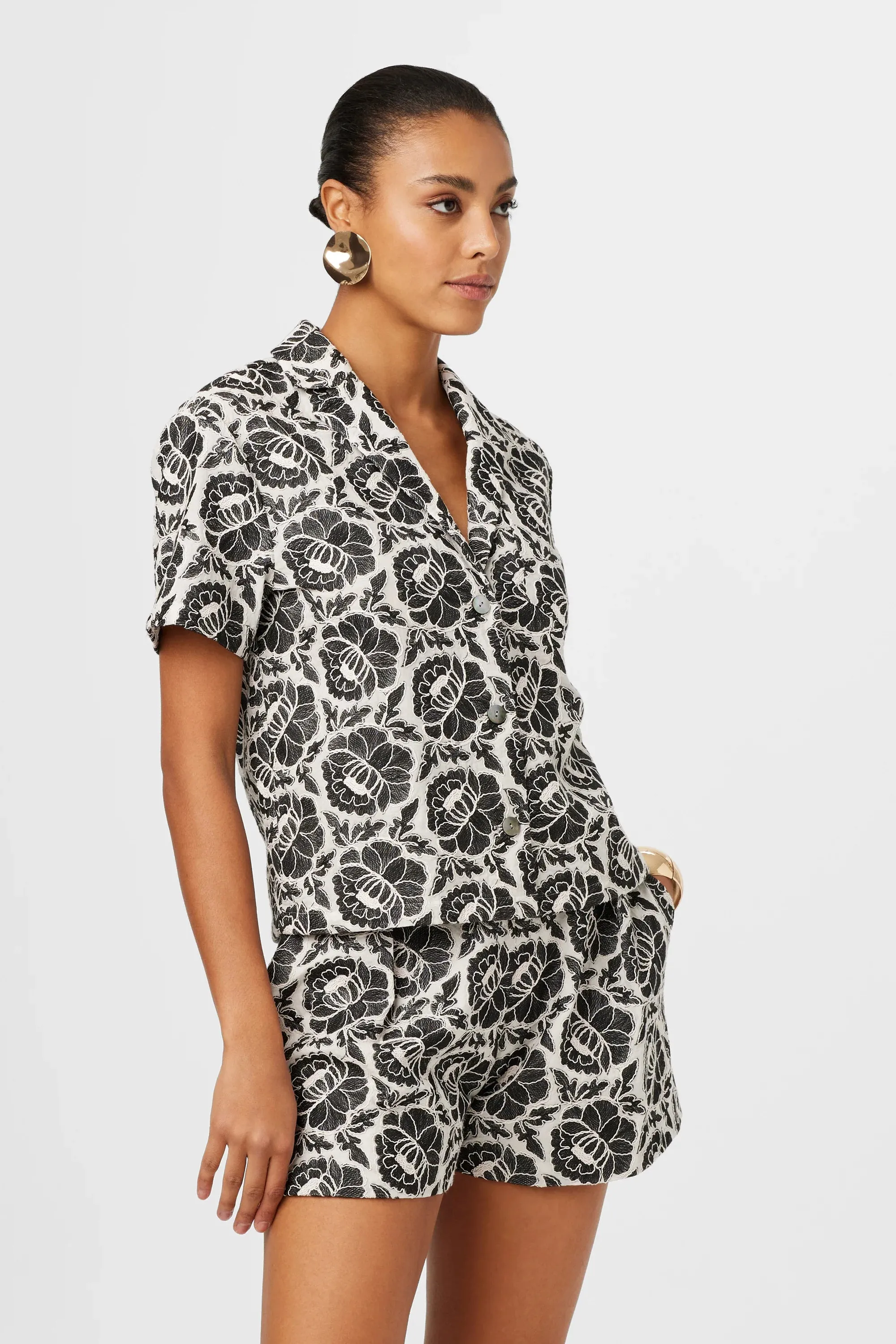 Toccin - Savannah Embroidery Shorts - Jet/Optic sold by Jessie Boutique