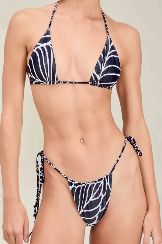 Devon Windsor - Whit Bottom - Navy Palm sold by Jessie Boutique