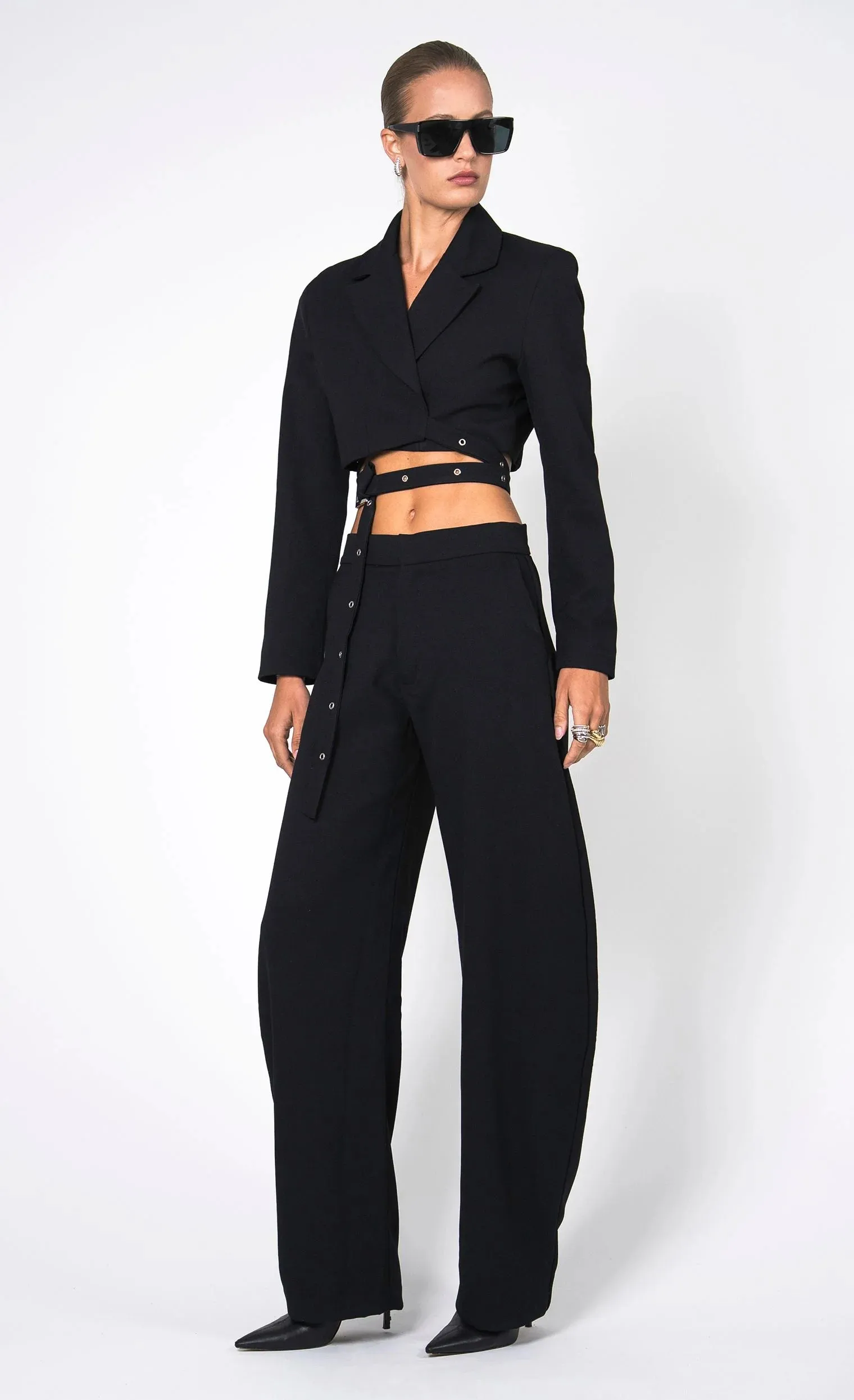 Nonchalant - Della Cropped Blazer - Black sold by Jessie Boutique product image thumbnail 5