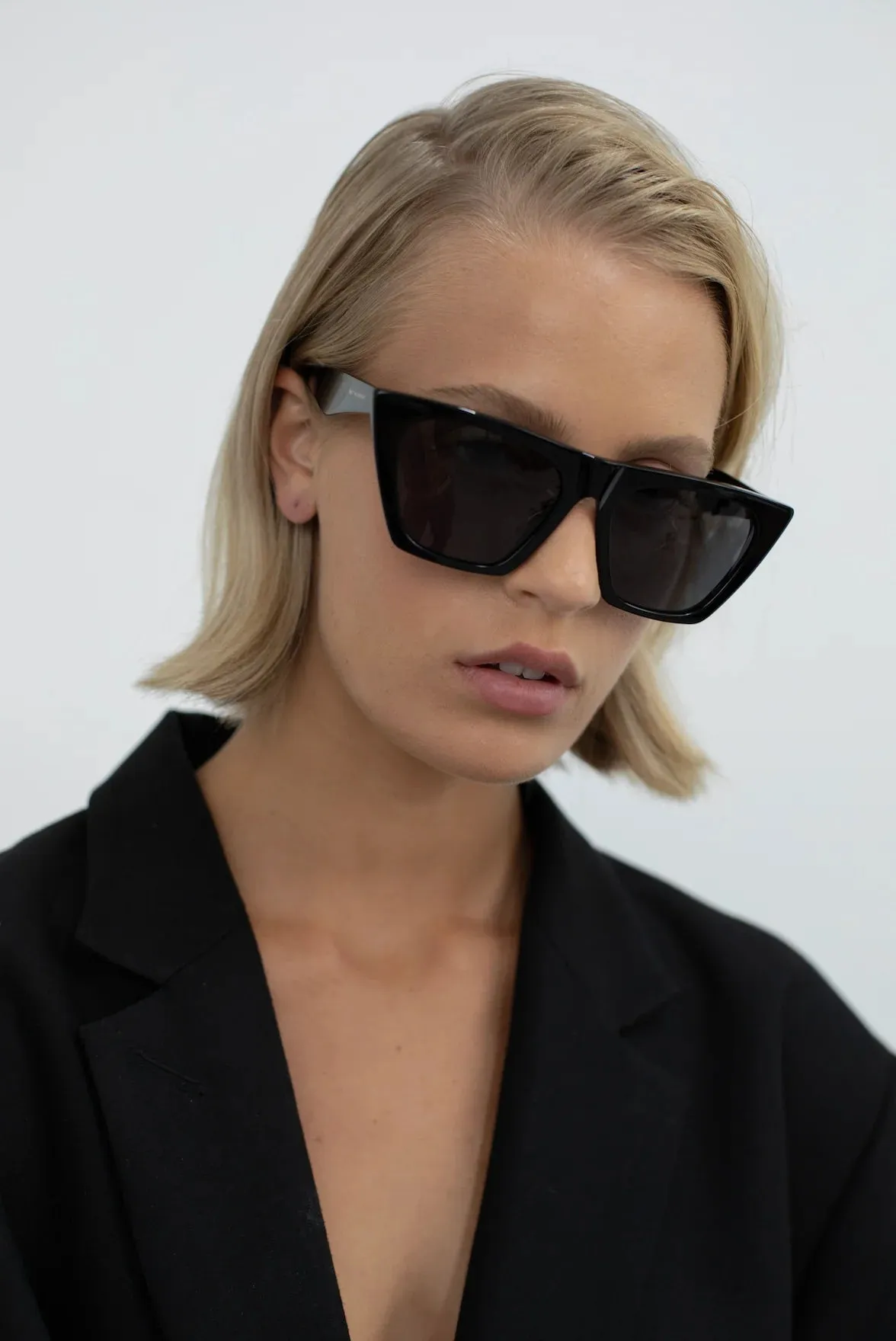 Past Midnight - The Classic - Black sold by Jessie Boutique product image thumbnail 4