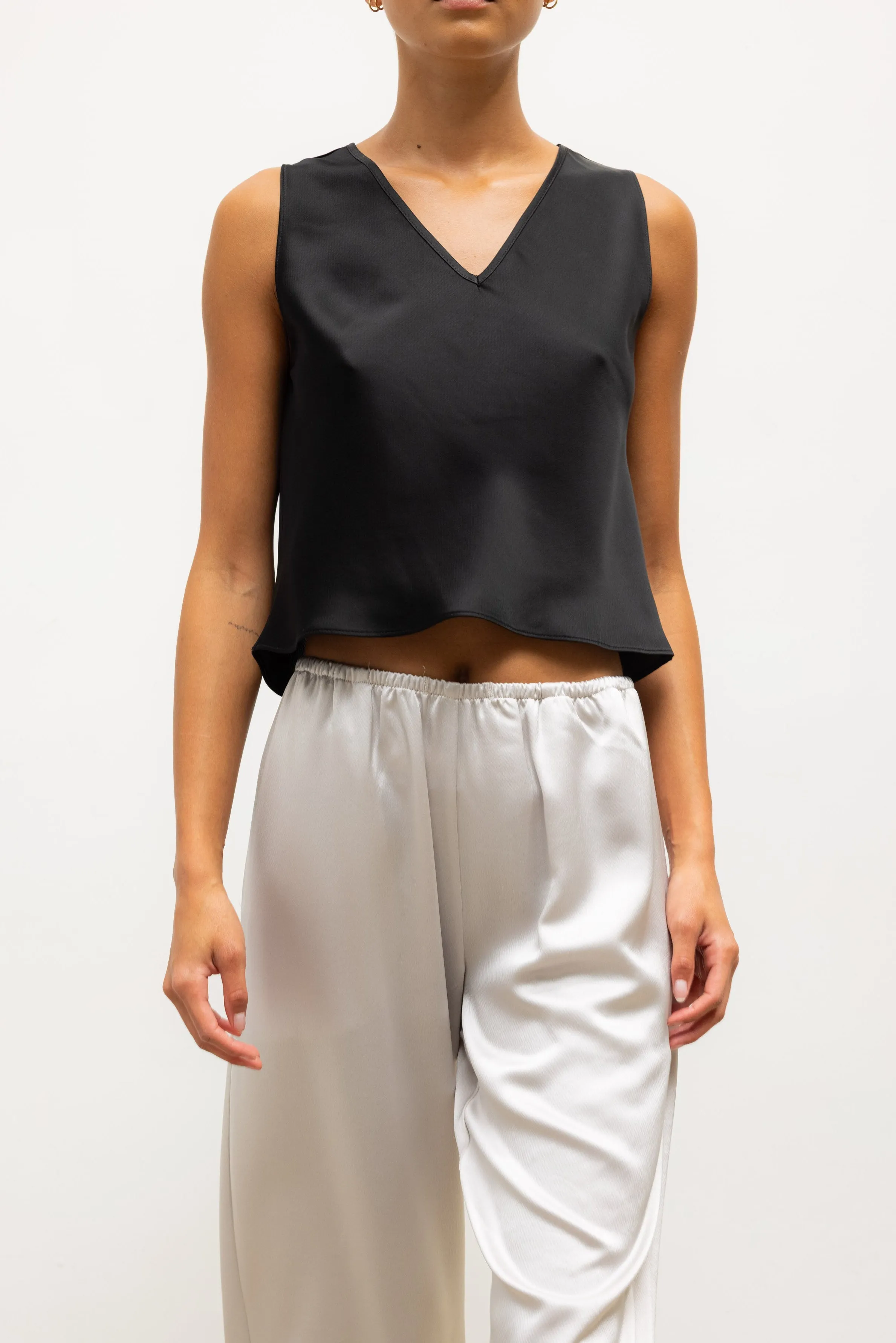 Leset - Barb V Neck Shell - Black sold by Jessie Boutique product image thumbnail 3