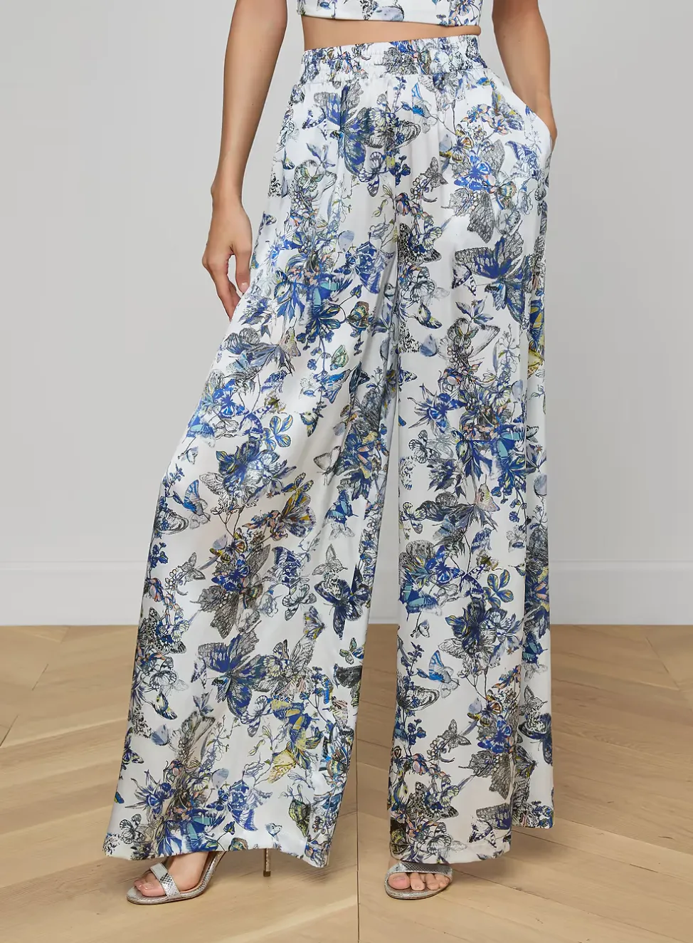 L'agence - Lillian Silk Wide-Leg Pant - Grey Multi Watercolor Butterfly sold by Jessie Boutique product image thumbnail 2