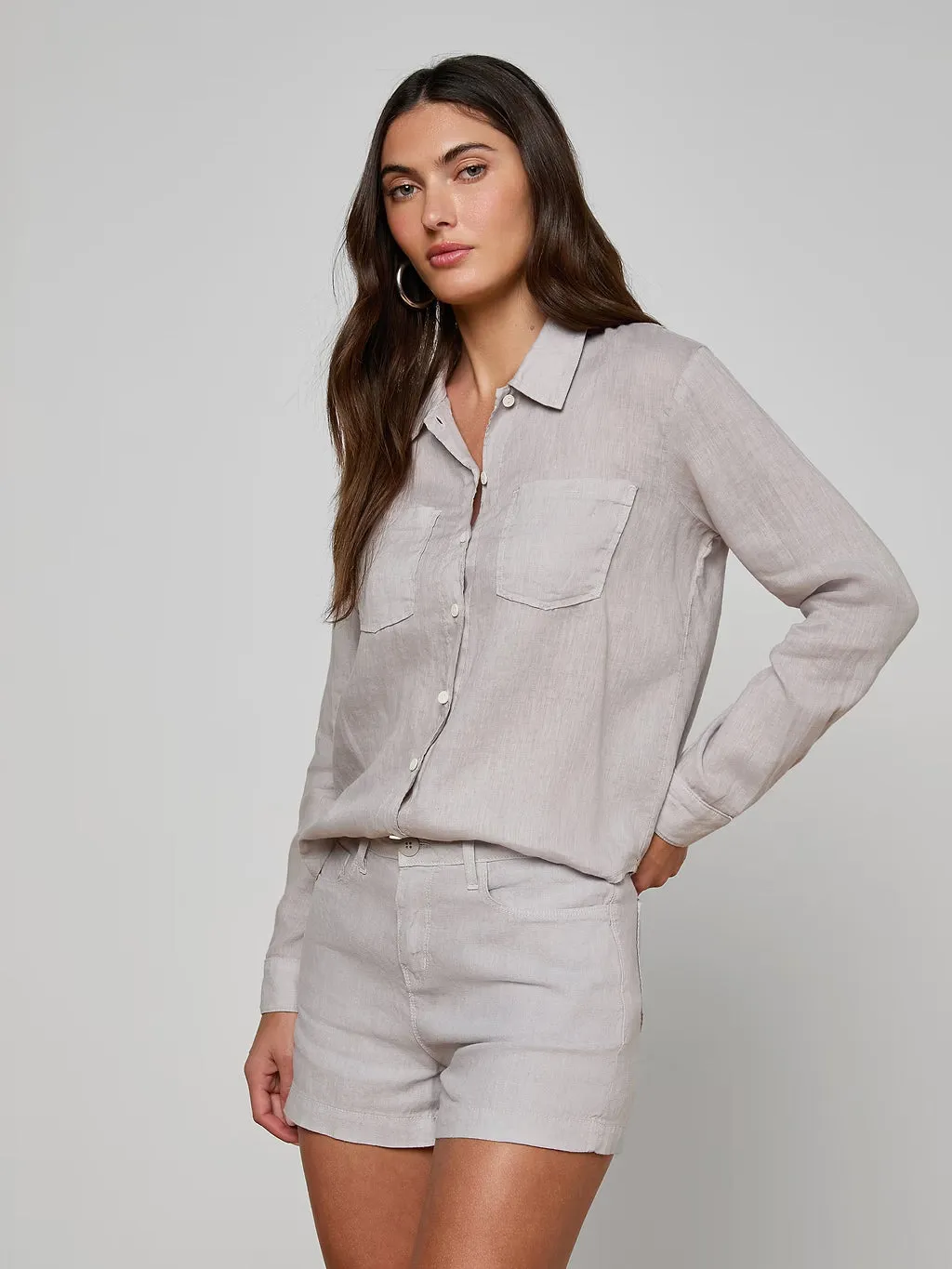 L’agence - Gina Linen Short - Light Pewter sold by Jessie Boutique product image thumbnail 4