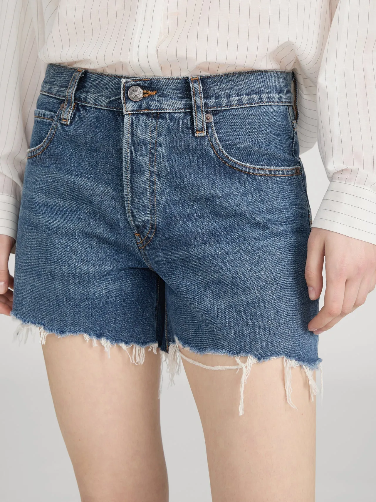 Frame - The Long Hang Short - Loretta sold by Jessie Boutique product image thumbnail 2