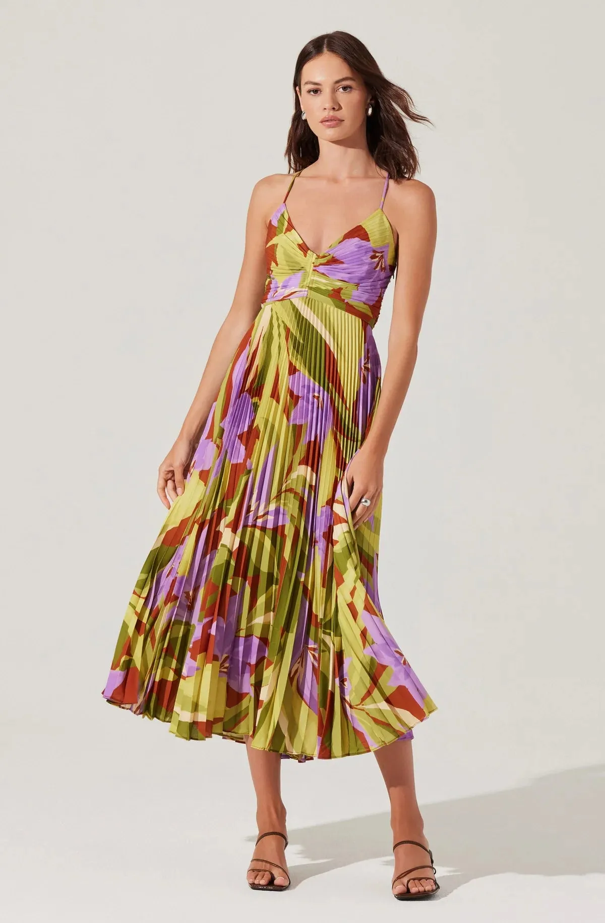 Blythe Pleated Floral Dress ASTR sold by Kins Collective product image thumbnail 5