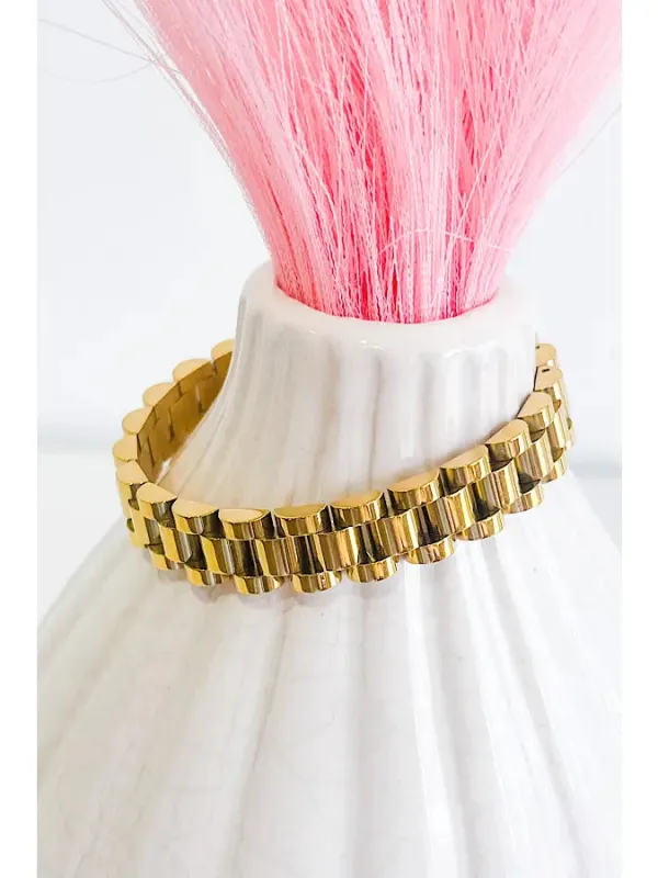 Gold Link Bracelet sold by Kins Collective