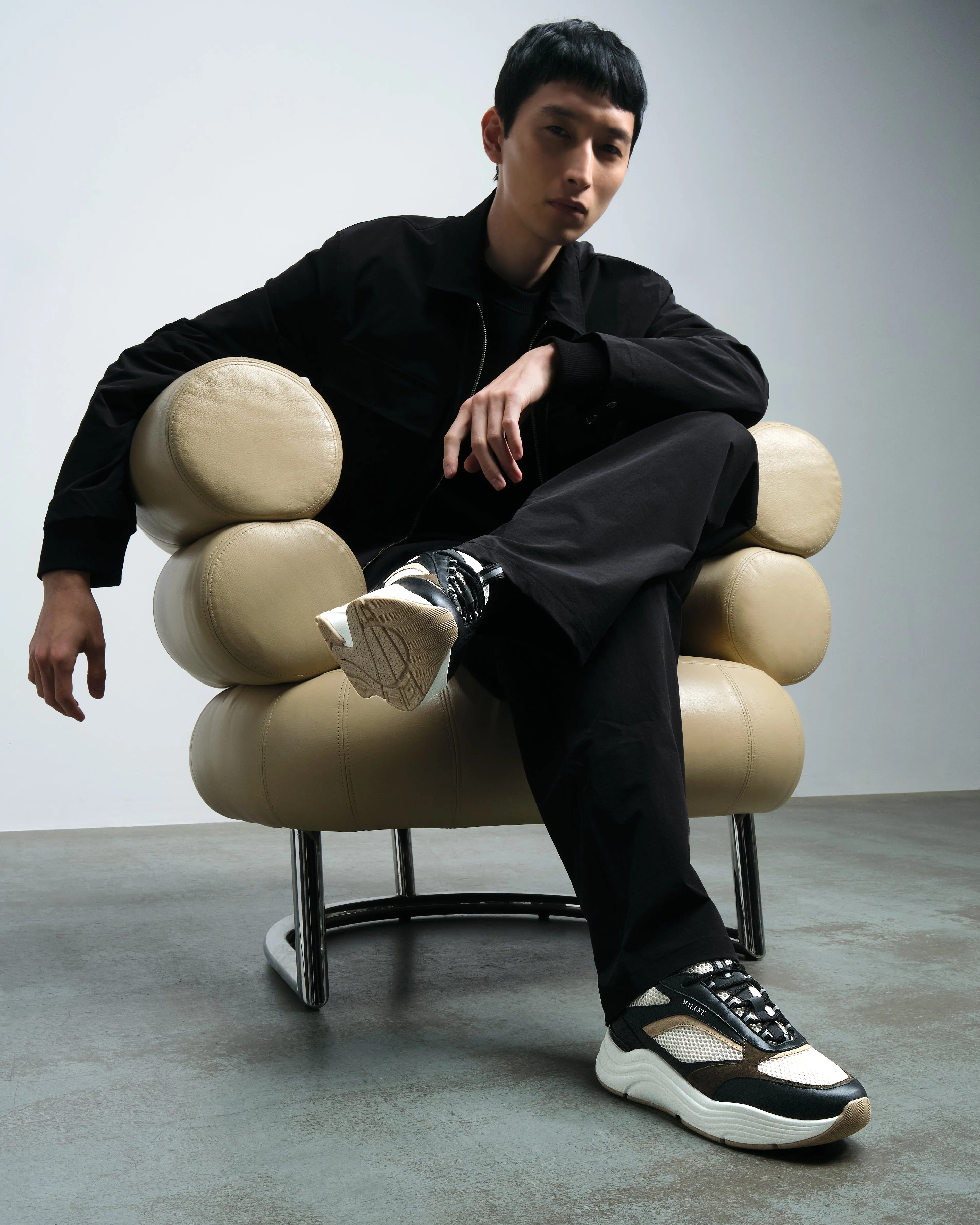 Cyrus 2.0 Black Khaki sold by Mallet product image thumbnail 3