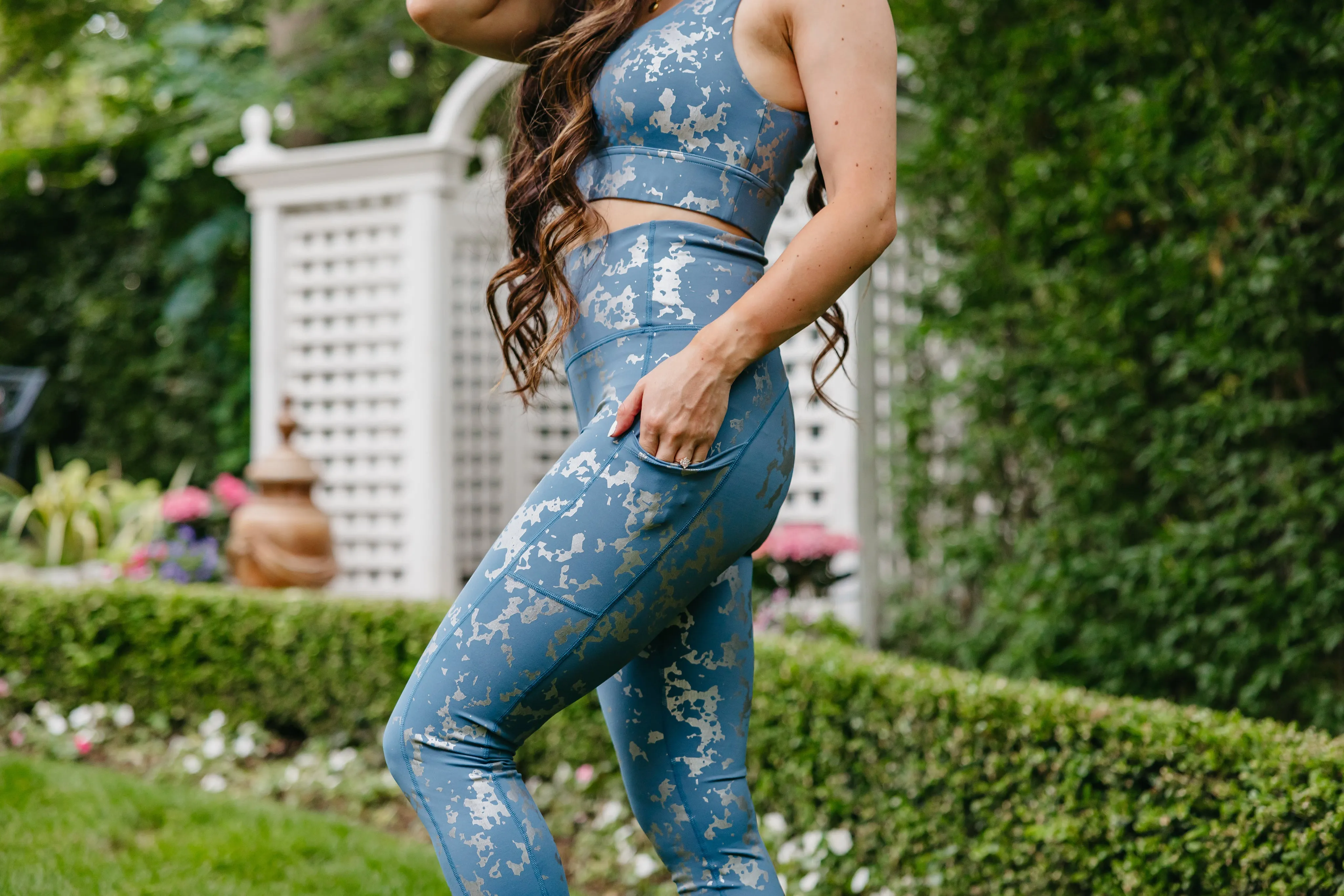 Inspire Leggings - Silver Foil | MT SPORT sold by Maven Thread product image thumbnail 5