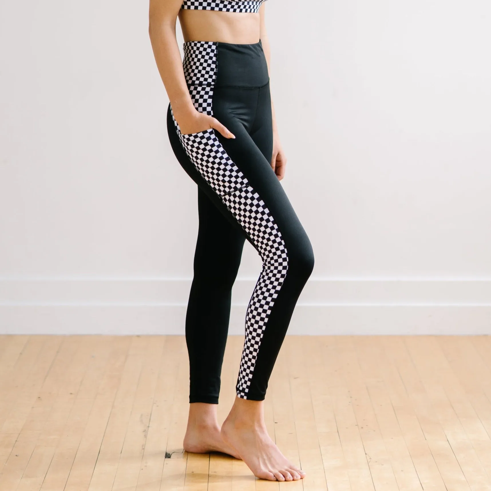 Inspire Leggings - B&W Checkered | MT SPORT sold by Maven Thread