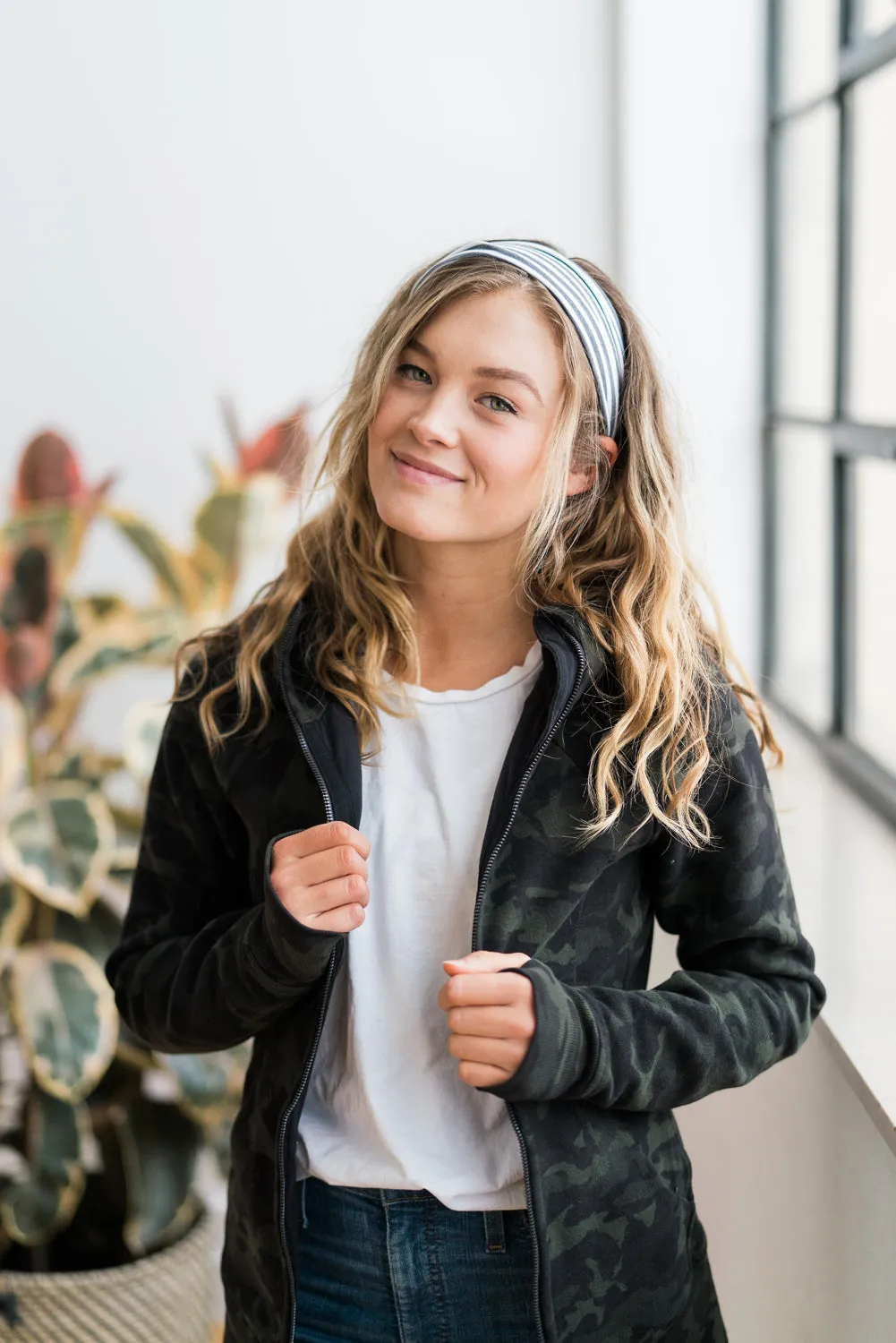 B&W Stripe - 4'' Headband Single sold by Maven Thread product image thumbnail 2