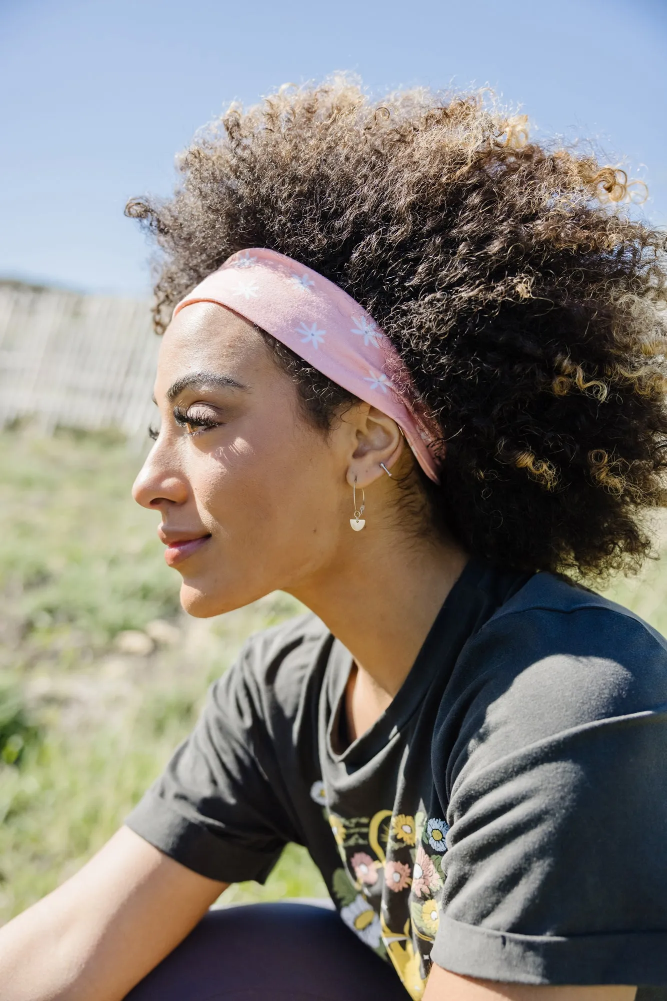 DAISY - 2'' Headband sold by Maven Thread product image thumbnail 2