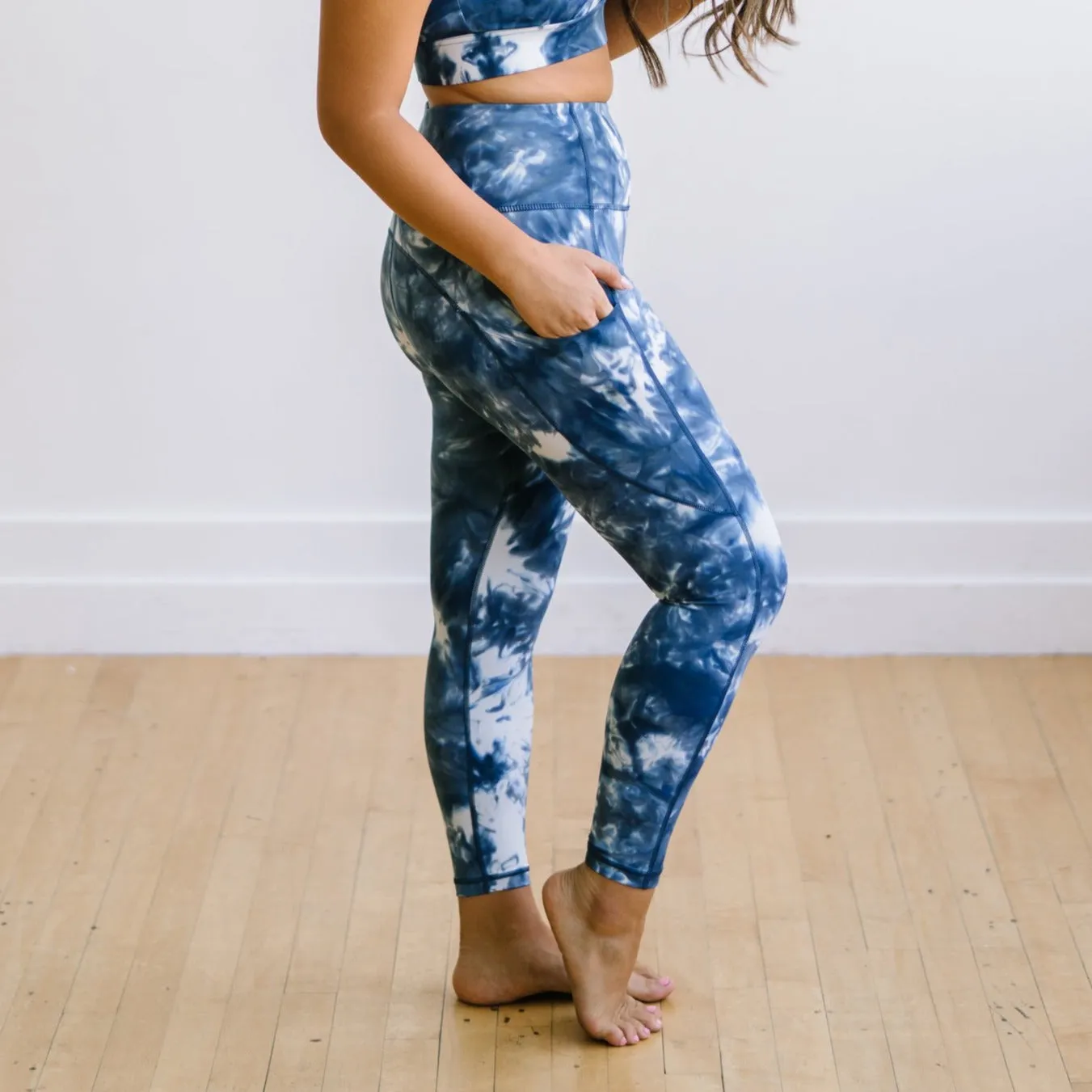 Inspire Leggings - Navy Tie Dye | MT SPORT sold by Maven Thread